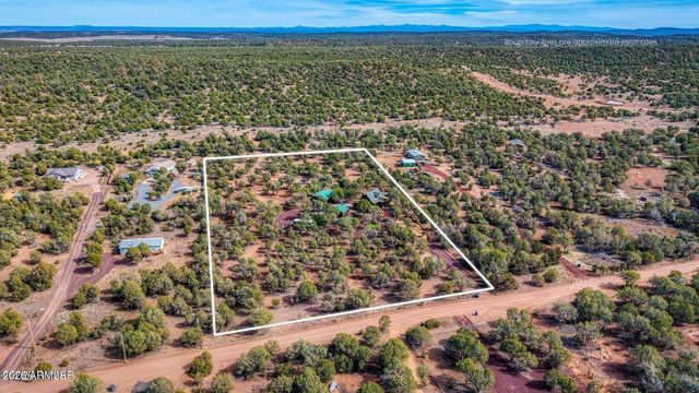 2137 GRAPHITE Road, Clay Springs, AZ 85923