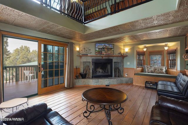 2137 GRAPHITE Road, Clay Springs, AZ 85923