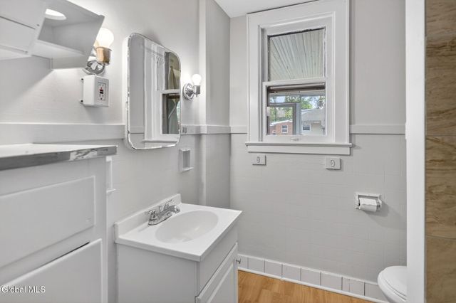 1374 Helderberg Avenue, Rotterdam, NY 12306