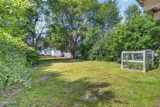 1374 Helderberg Avenue, Rotterdam, NY 12306