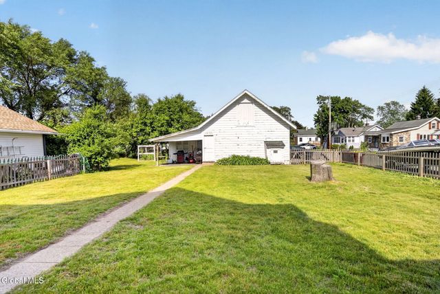 1374 Helderberg Avenue, Rotterdam, NY 12306