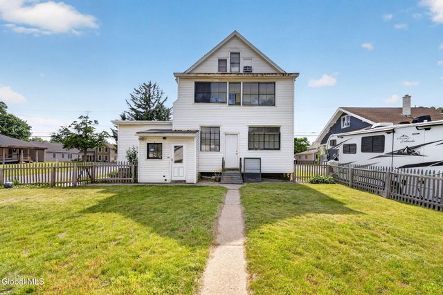 1374 Helderberg Avenue, Rotterdam, NY 12306