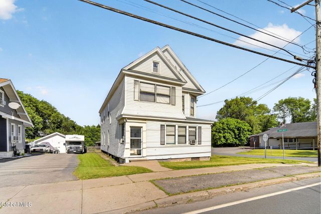1374 Helderberg Avenue, Rotterdam, NY 12306