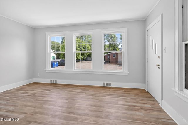1374 Helderberg Avenue, Rotterdam, NY 12306