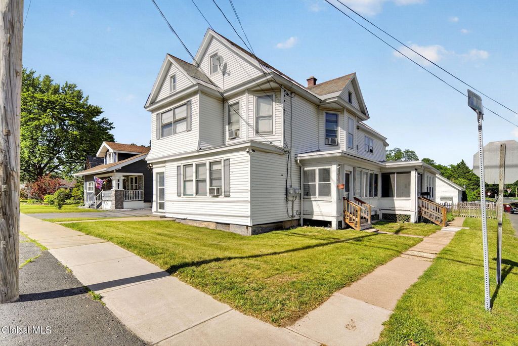 1374 Helderberg Avenue, Rotterdam, NY 12306