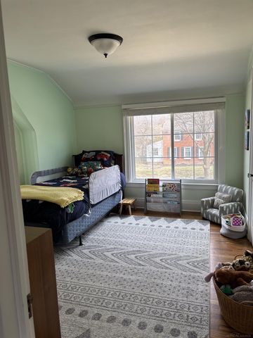 11325 Blackburn Street, Livonia, MI 48150