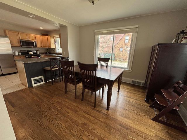 11325 Blackburn Street, Livonia, MI 48150