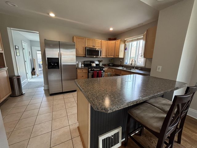 11325 Blackburn Street, Livonia, MI 48150