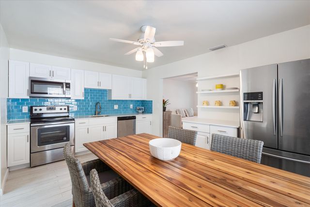 543 NE 3rd Avenue, Delray Beach, FL 33444