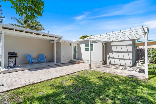 543 NE 3rd Avenue, Delray Beach, FL 33444