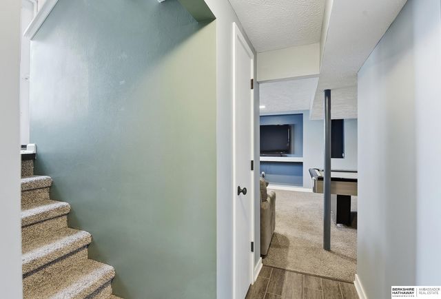 7107 S 78th Street, La Vista, NE 68128