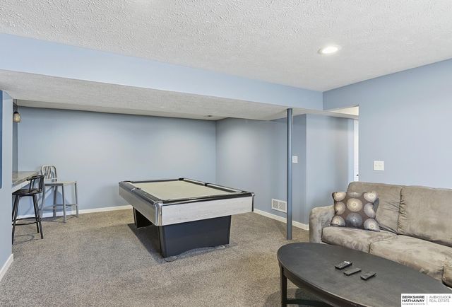 7107 S 78th Street, La Vista, NE 68128