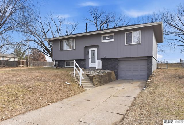 7107 S 78th Street, La Vista, NE 68128