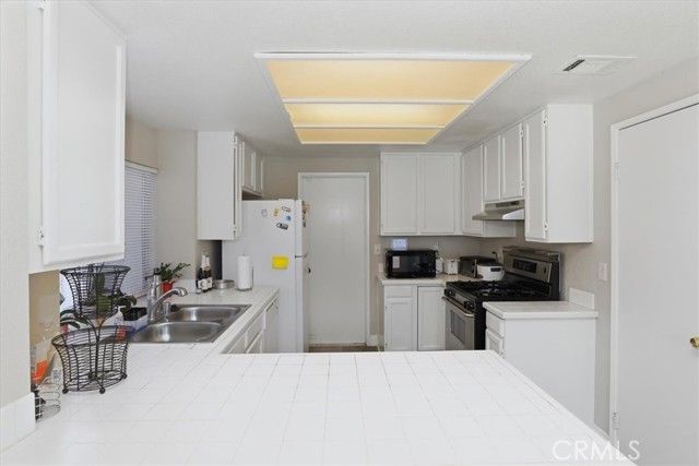 39649 Oak Cliff, Temecula, CA 92591