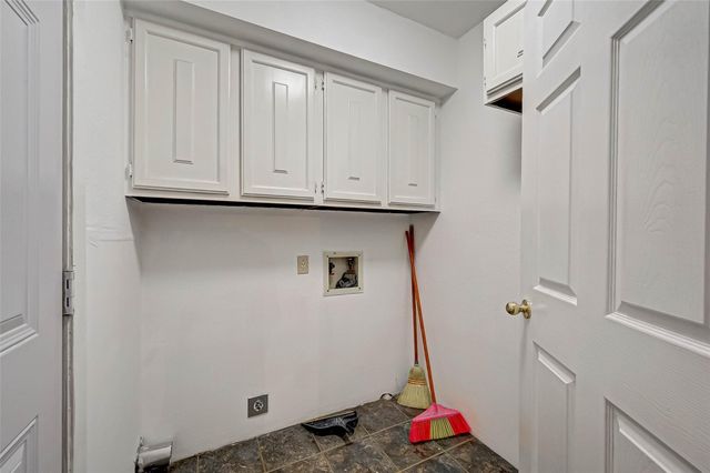 8101 Amelia Road 206, Houston, TX 77055