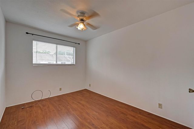 8101 Amelia Road 206, Houston, TX 77055