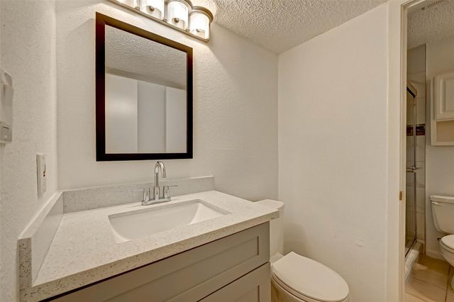 8101 Amelia Road 206, Houston, TX 77055