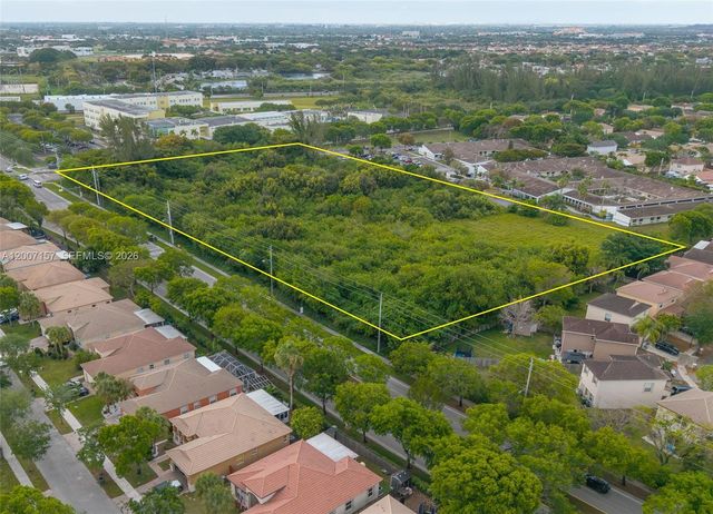 S Canal Dr, Homestead, FL 33035