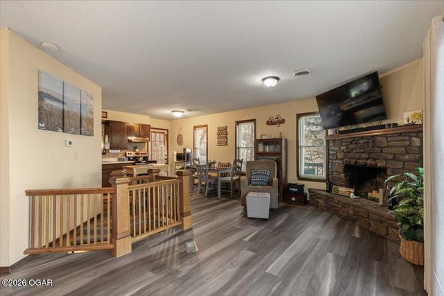 11804 Dogwood Drive, Garfield, AR 72732