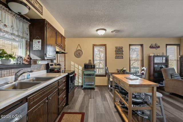 11804 Dogwood Drive, Garfield, AR 72732