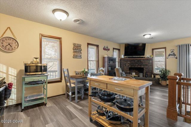 11804 Dogwood Drive, Garfield, AR 72732