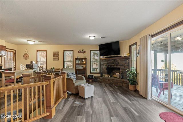 11804 Dogwood Drive, Garfield, AR 72732