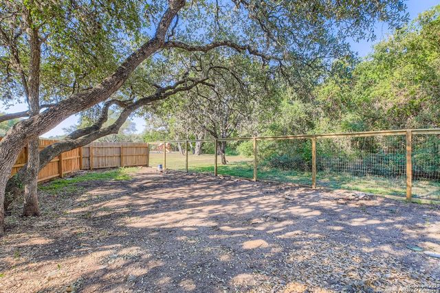 13607 Windy Creek, Helotes, TX 78023