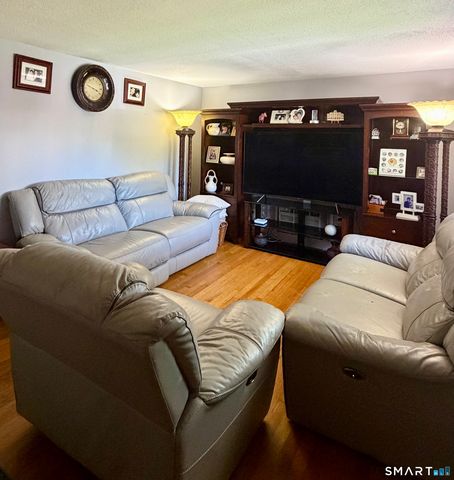 21 Whitman Street, New Britain, CT 06051