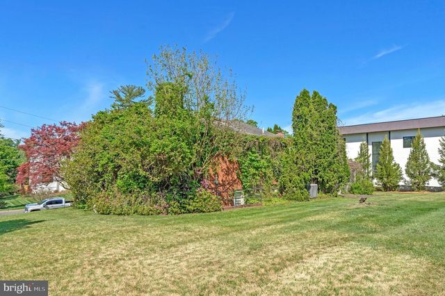 1805 DUMBARTON ST, Mclean, VA 22101