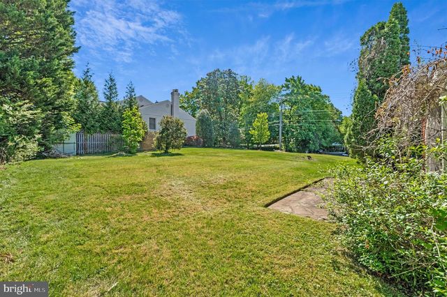 1805 DUMBARTON ST, Mclean, VA 22101