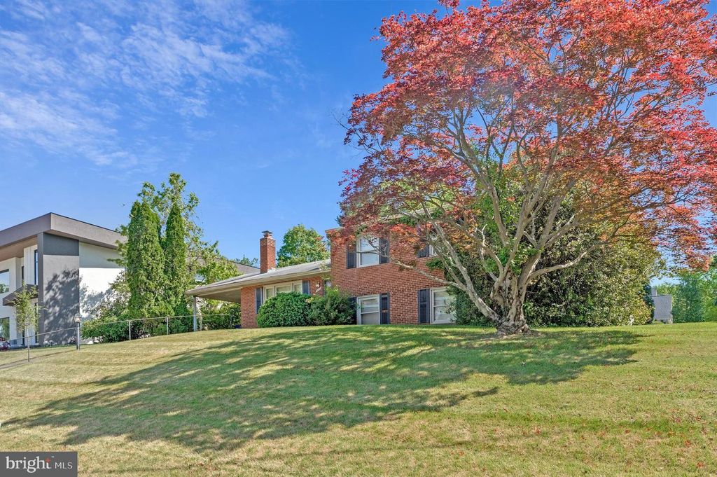 1805 DUMBARTON ST, Mclean, VA 22101