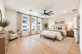 4532 Creekmont Drive, Houston, TX 77091