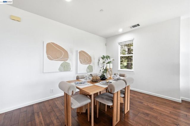 4822 Portola Redwood Ln, San Jose, CA 95124