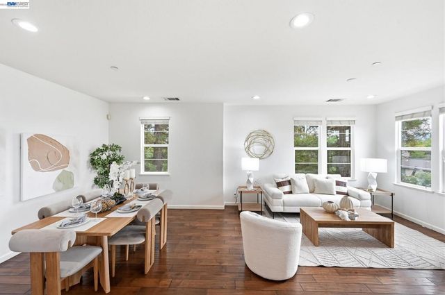 4822 Portola Redwood Ln, San Jose, CA 95124