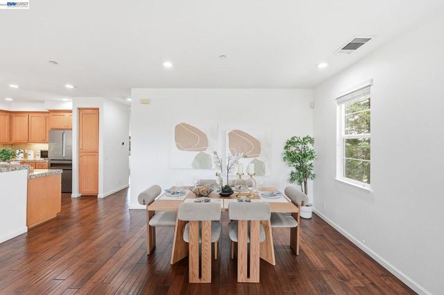 4822 Portola Redwood Ln, San Jose, CA 95124