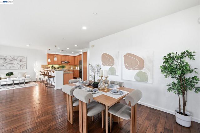 4822 Portola Redwood Ln, San Jose, CA 95124