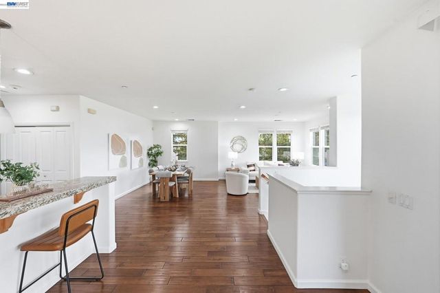 4822 Portola Redwood Ln, San Jose, CA 95124
