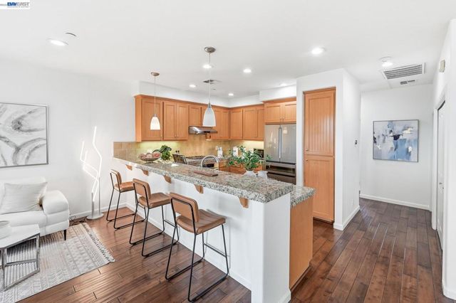 4822 Portola Redwood Ln, San Jose, CA 95124