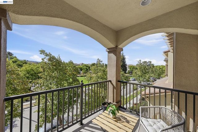 4822 Portola Redwood Ln, San Jose, CA 95124