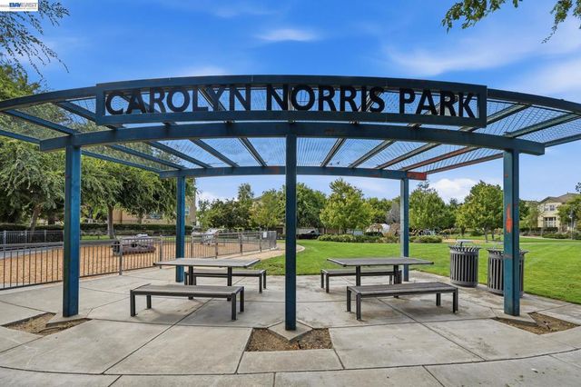 4822 Portola Redwood Ln, San Jose, CA 95124