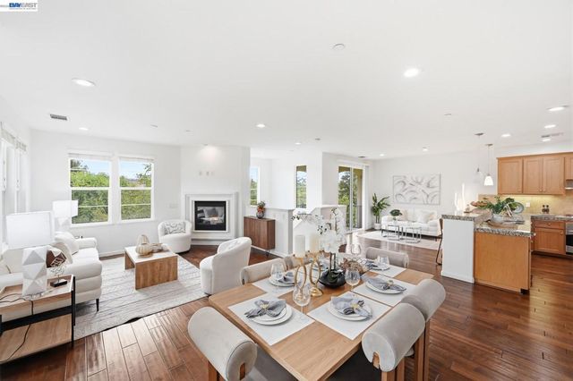4822 Portola Redwood Ln, San Jose, CA 95124