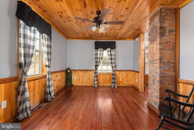 1197 JOHN MARSHALL HWY, Strasburg, VA 22657