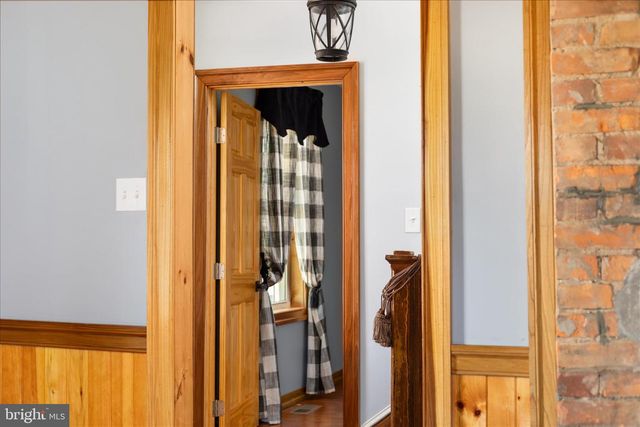 1197 JOHN MARSHALL HWY, Strasburg, VA 22657