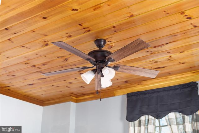 1197 JOHN MARSHALL HWY, Strasburg, VA 22657