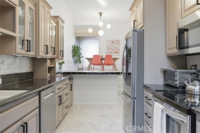 5658 Ravenspur Drive 208, Rancho Palos Verdes, CA 90275