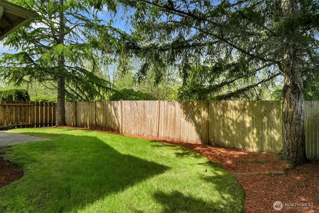 25052 SE 43rd Way, Sammamish, WA 98029