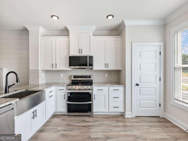 208 Grand Highlands Court 37, Winder, GA 30680