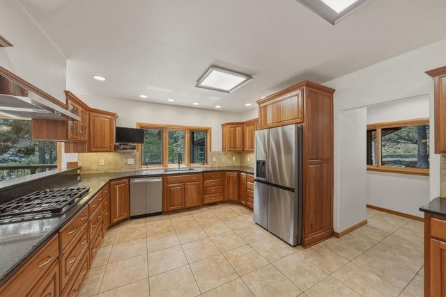 637 NW Silver Buckle Road, Bend, OR 97703
