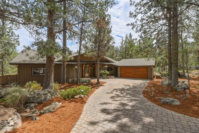 637 NW Silver Buckle Road, Bend, OR 97703