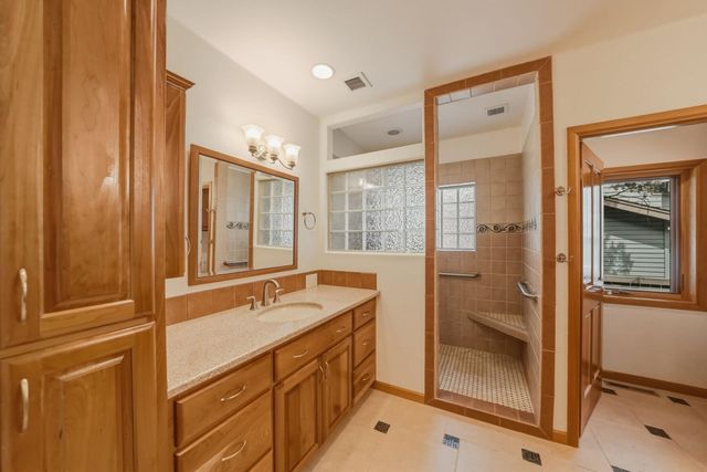 637 NW Silver Buckle Road, Bend, OR 97703